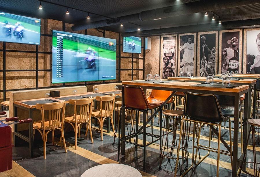 玛里文特仅限成人活跃酒店 帕爾馬 外观 照片 Interior of the bar