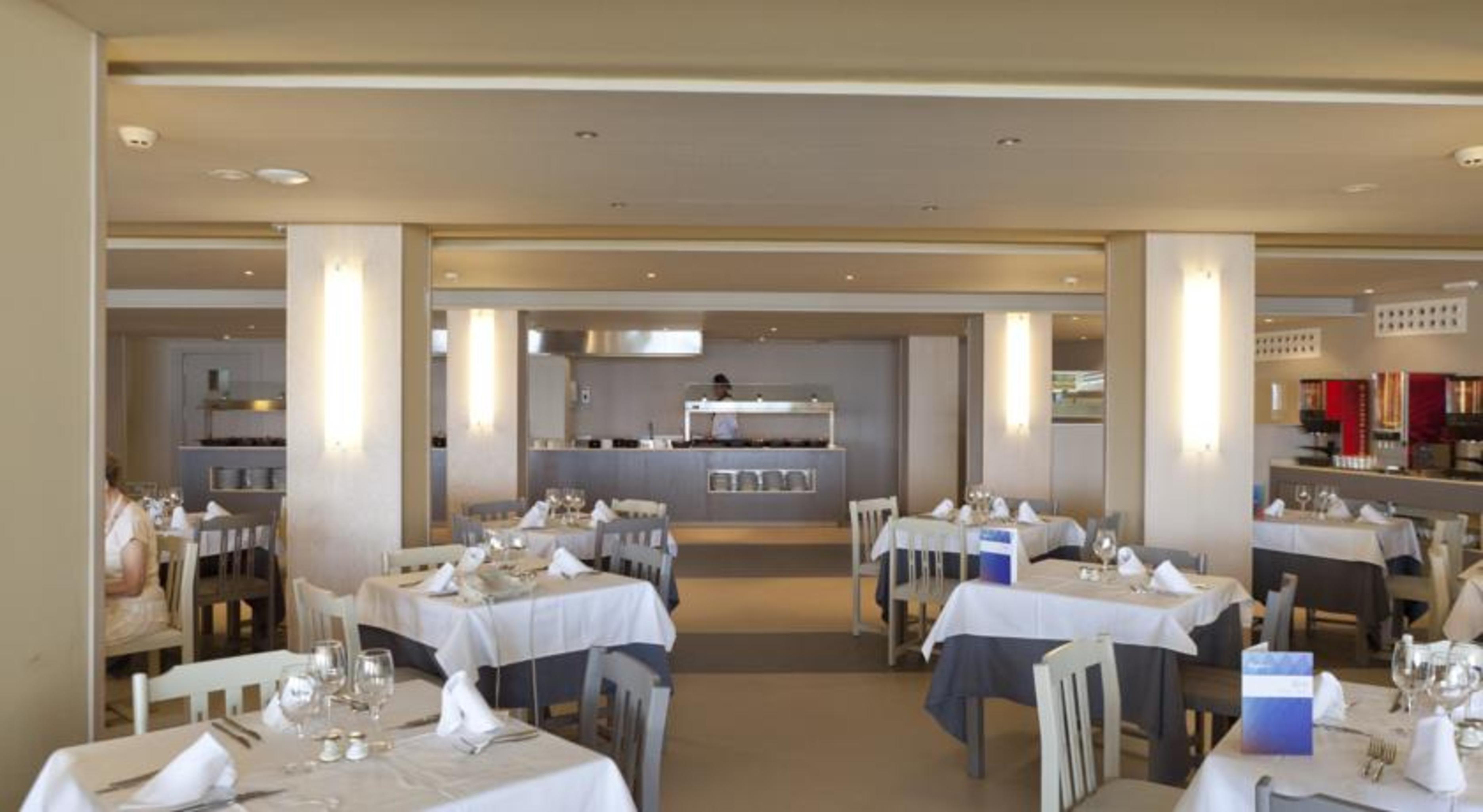 玛里文特仅限成人活跃酒店 帕爾馬 外观 照片 Interior of the restaurant