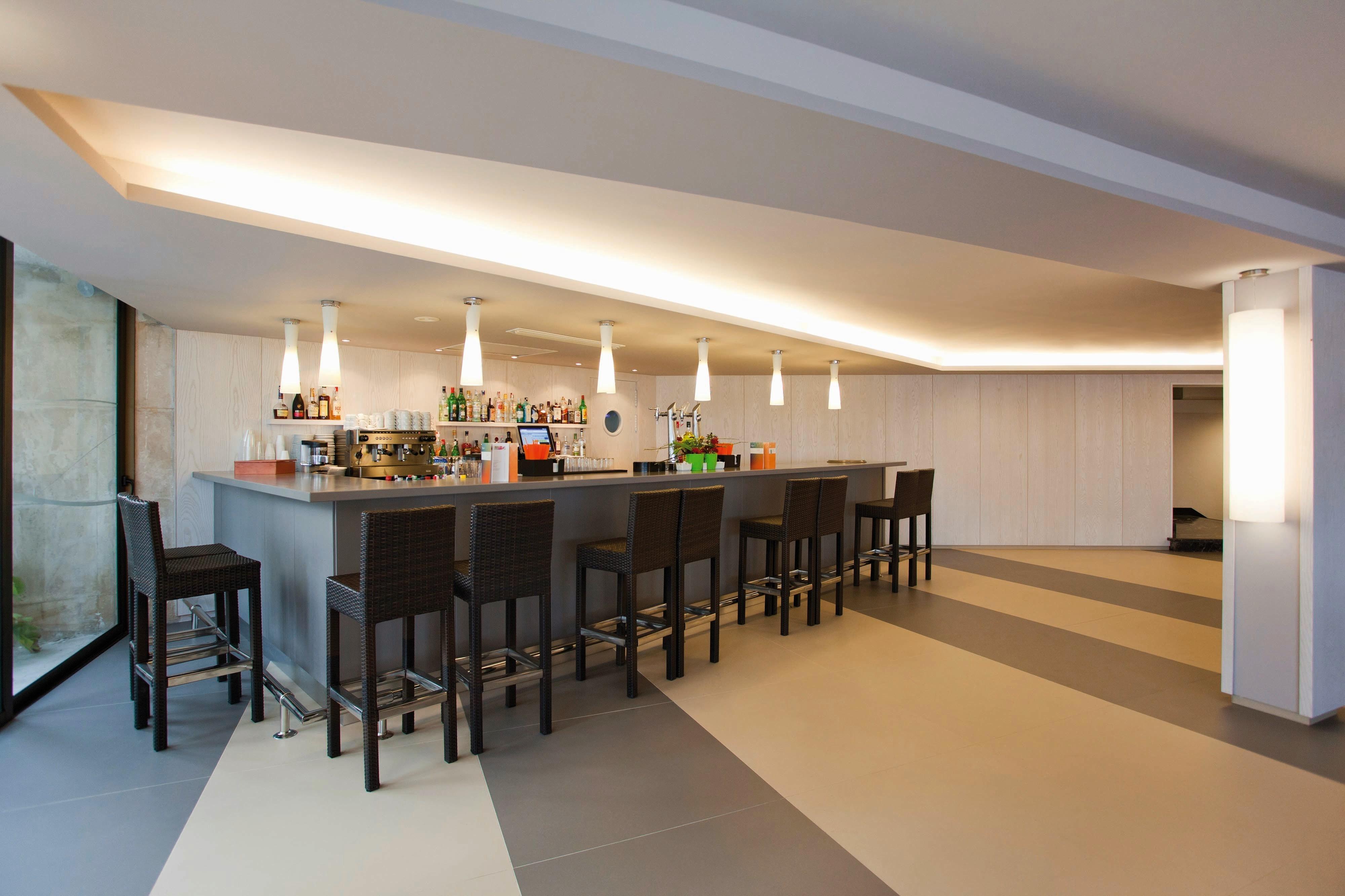 玛里文特仅限成人活跃酒店 帕爾馬 外观 照片 The bar at the hotel